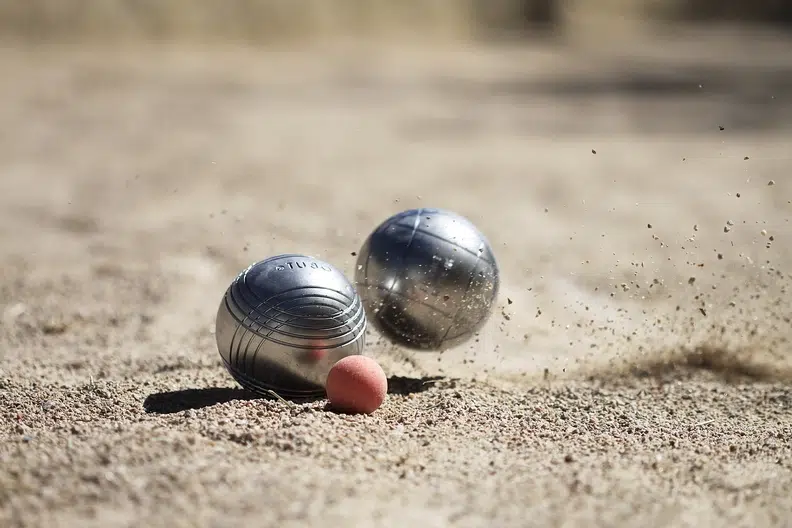camping le parfum dete jard sur mer petanque