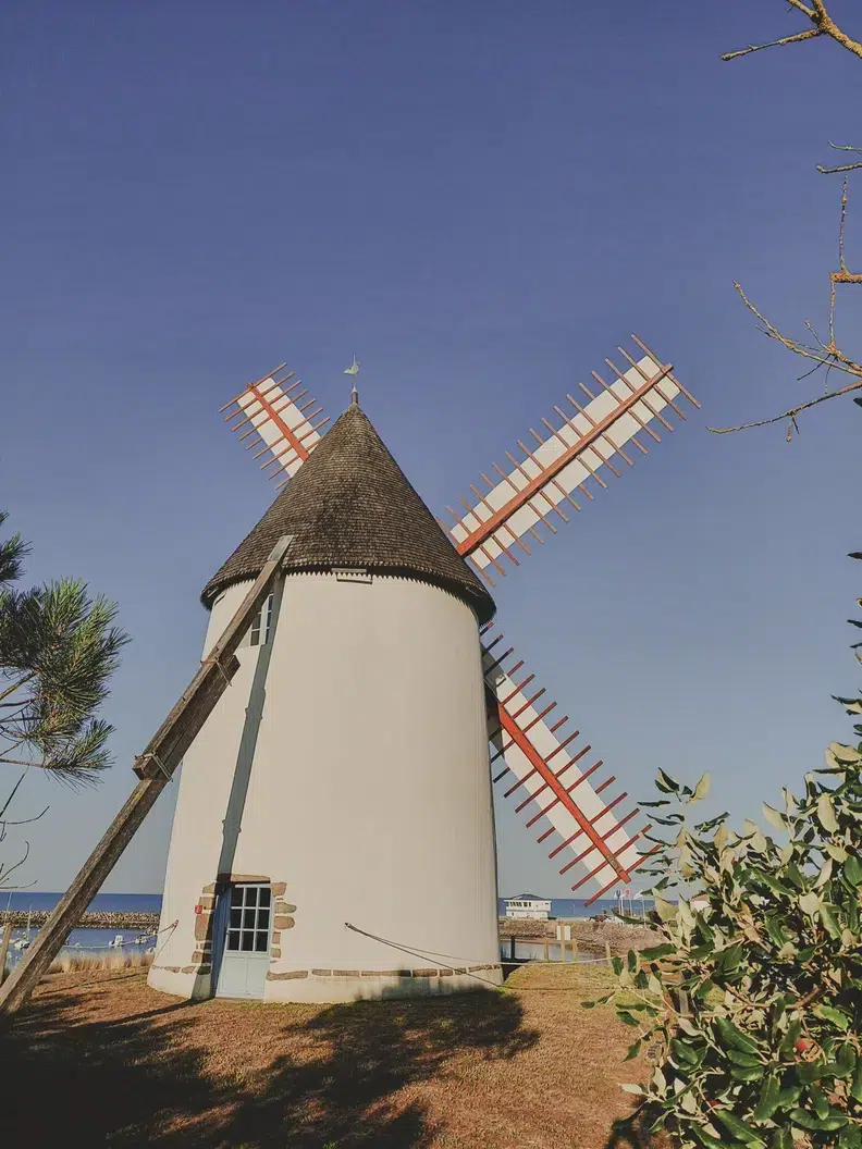 camping proche saint vincent sur jard alentours