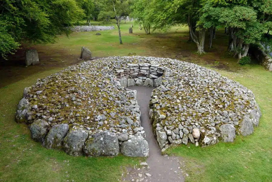 blog Prehisto site du Cairn Saint Hilaire la Foret
