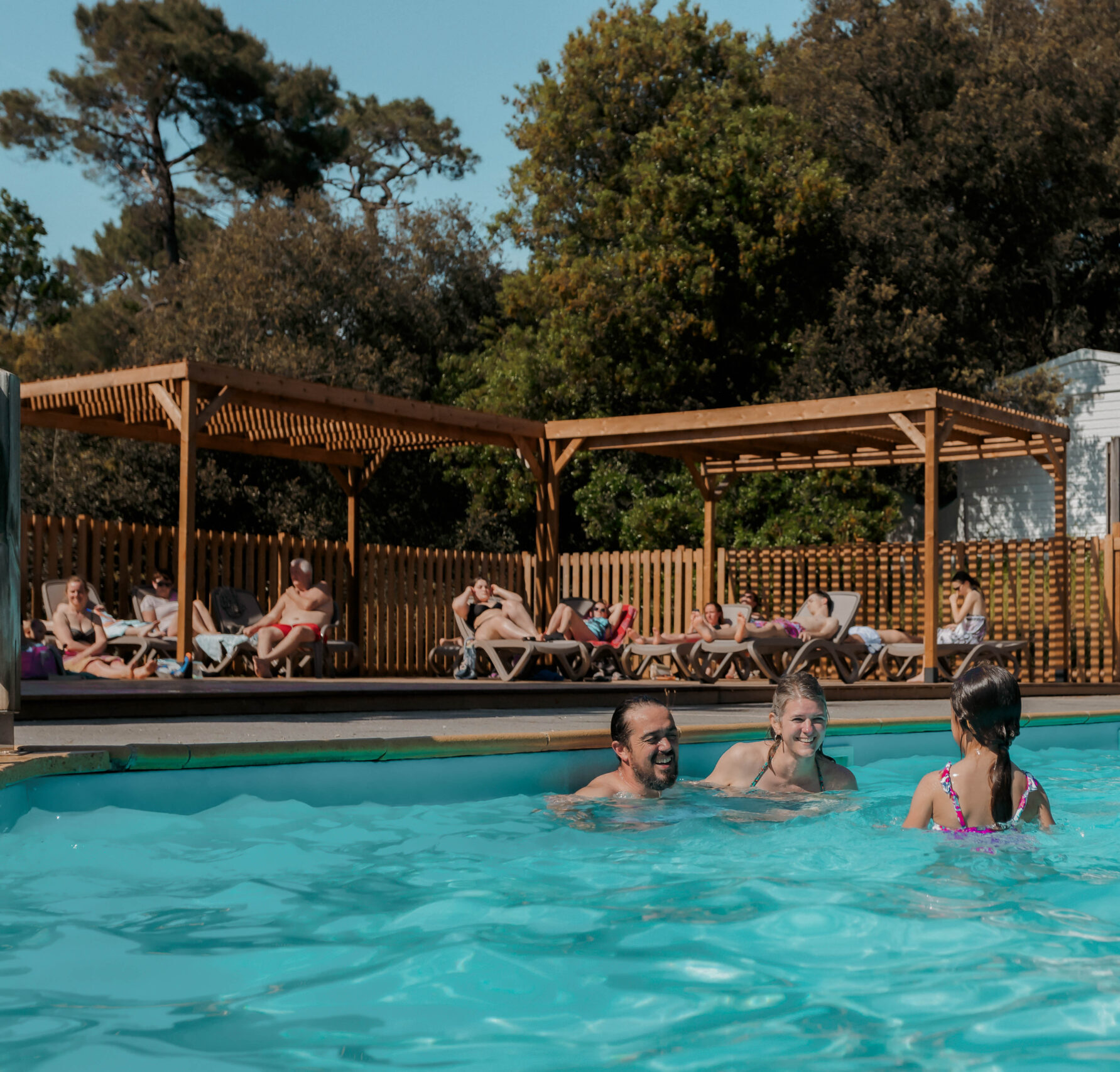 piscine chauffée Camping Parfum d ete